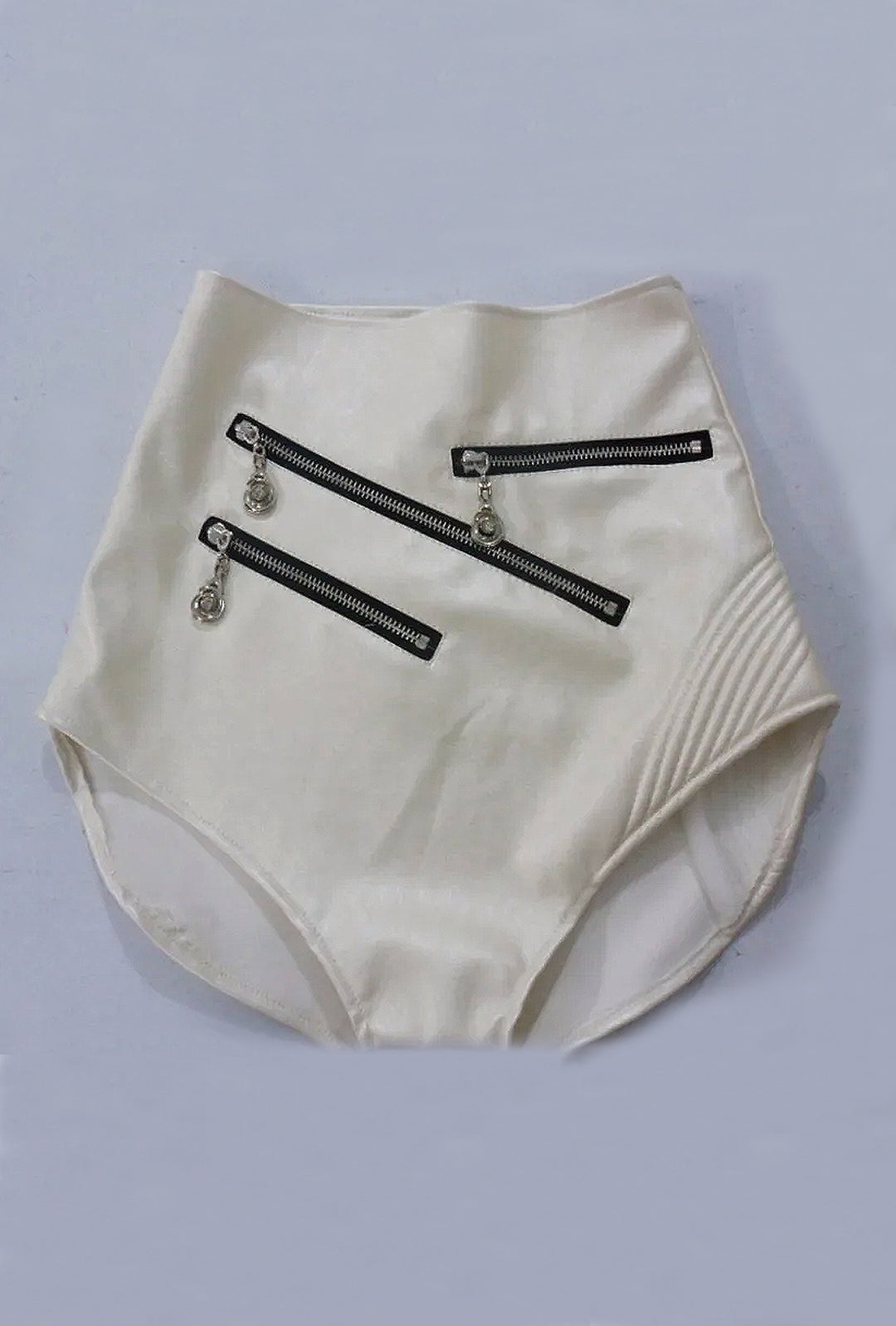 ANNE - MOTOR STYLE BRIEF LEATHER SHORTS