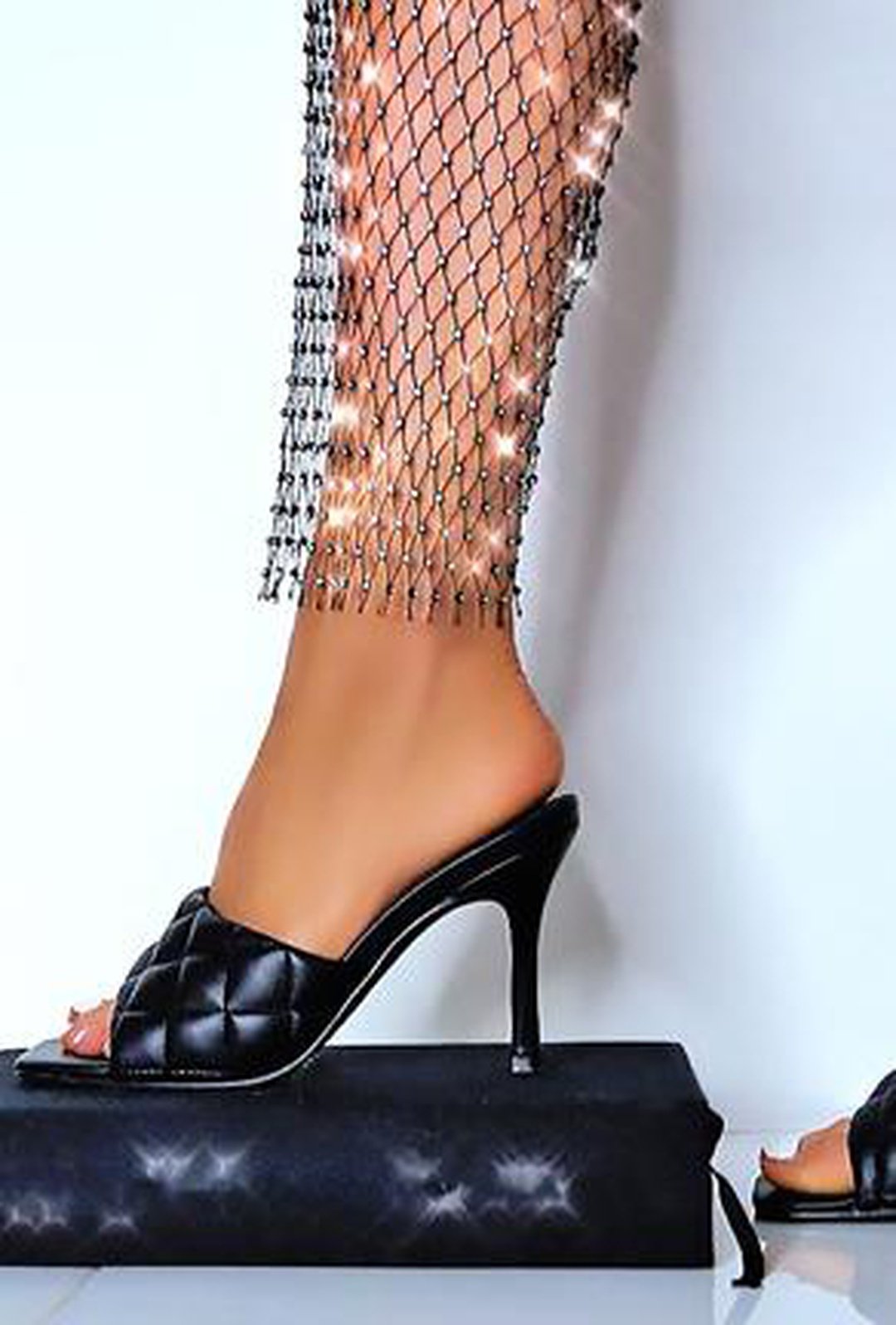 bea - quilted patent sandals