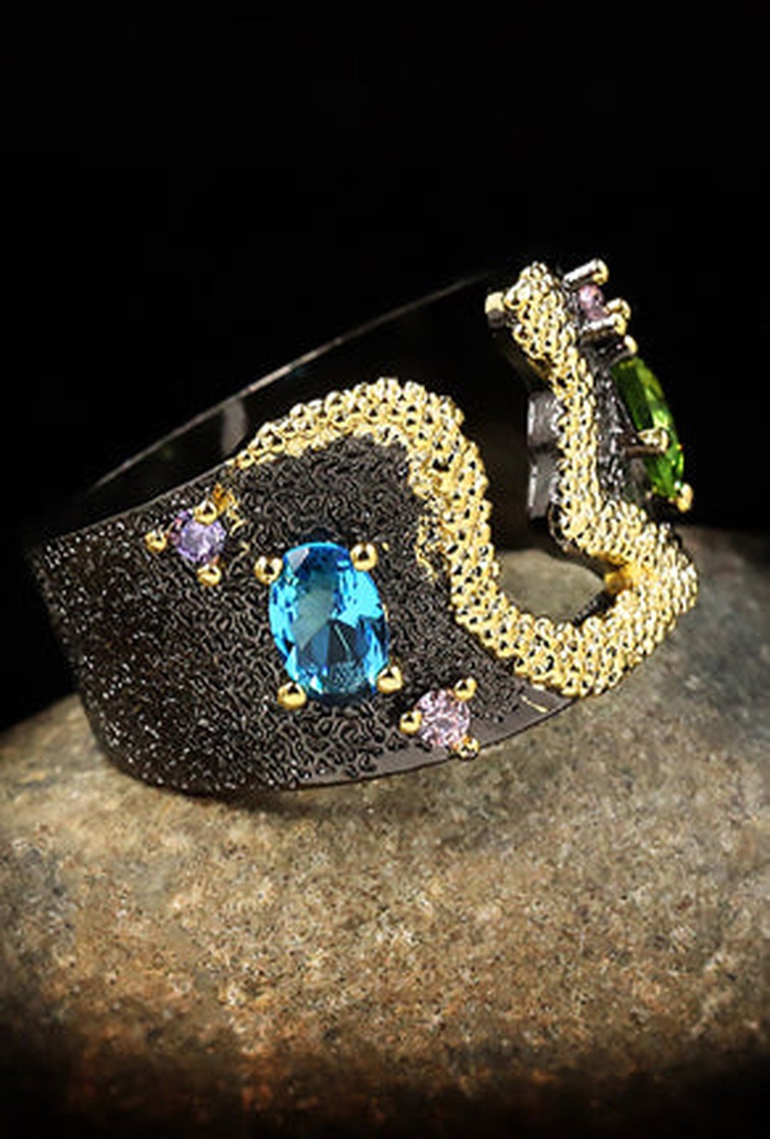 SAPPHIRE - ART GEM STONE RING