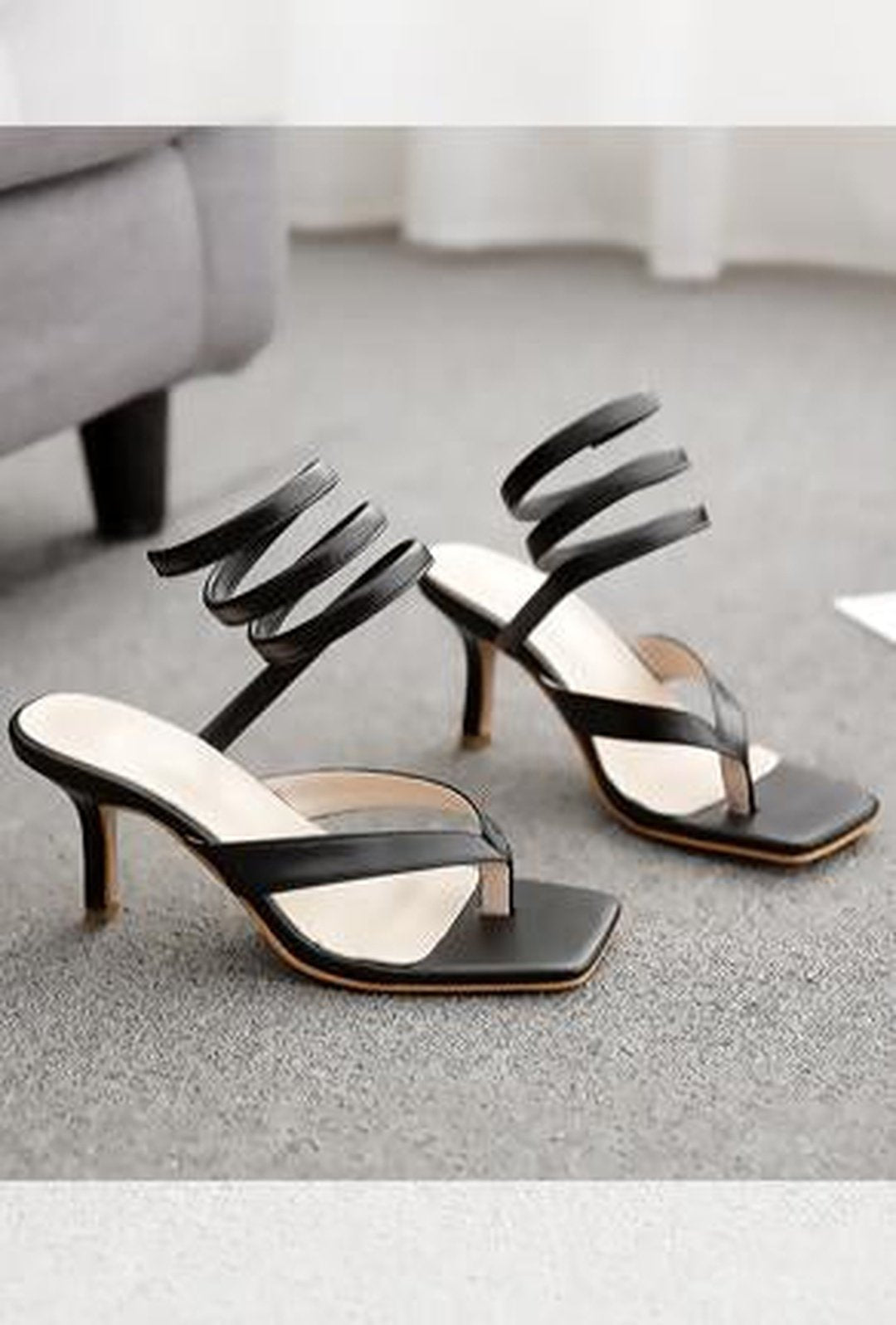 SAYRA - THONG SANDALS