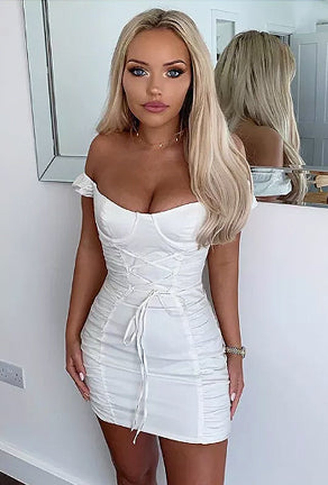 SUSY - LACE UP RUCHED DRESS