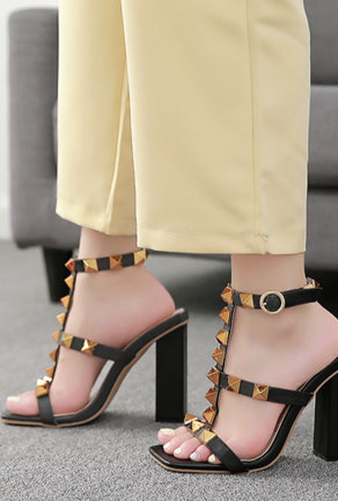 VANNI- STUDROCK BLOCK HEEL SANDALS
