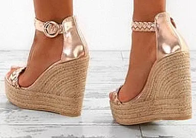 15 Must-Have Wedge Sandals for This Season