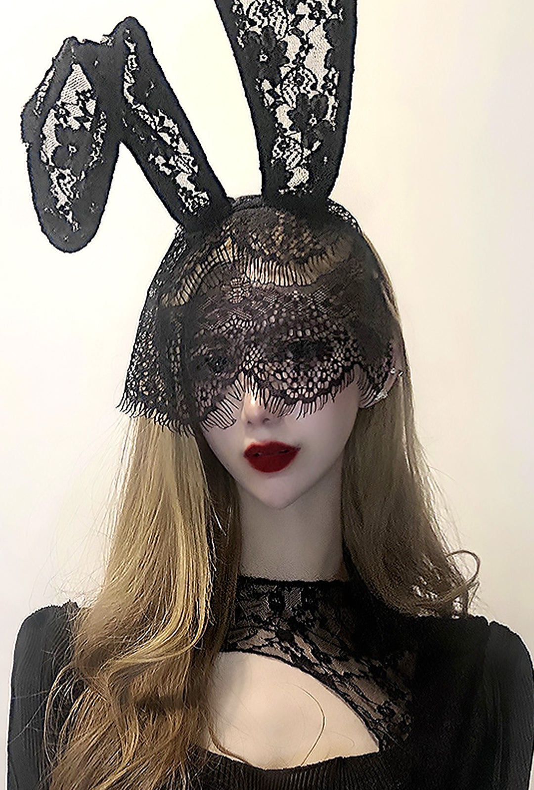 BUFFY - LACE BUNNY MASK