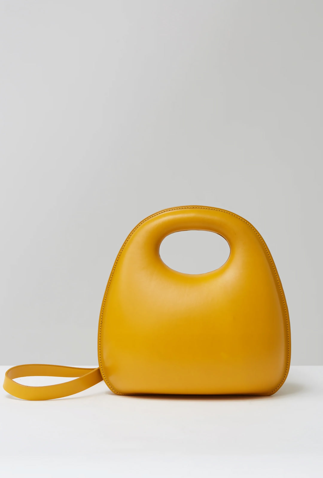 TABBIE - RETRO EGG SHAPE HANDBAG