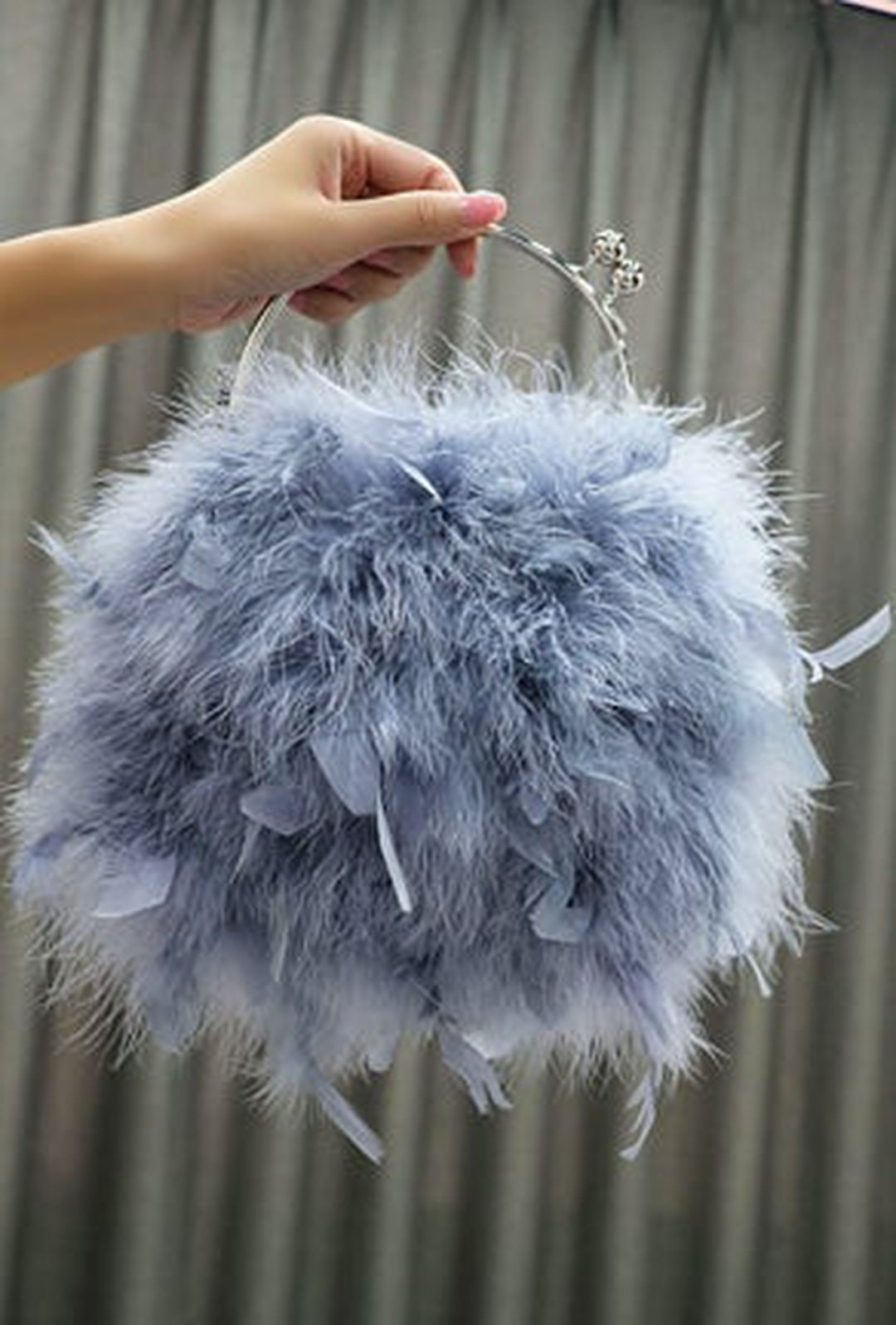 FIFI - FEATHER CLUTCH BAG