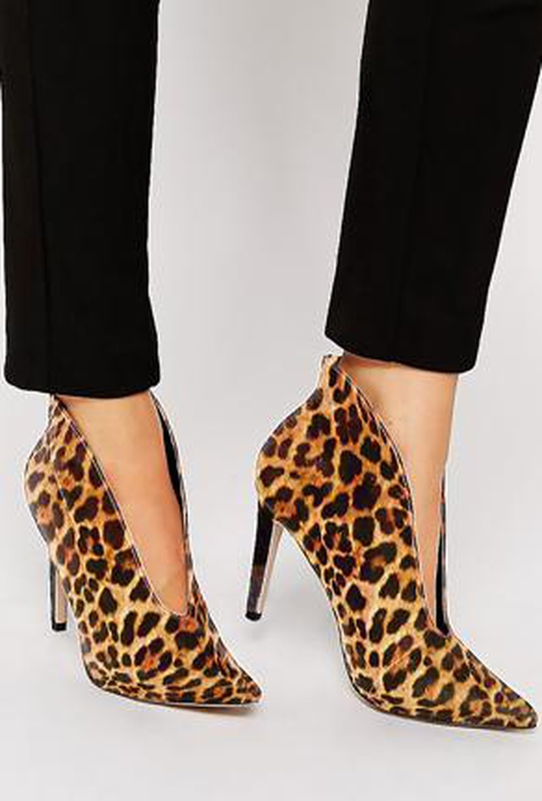 KAIT - LEOPARD V-SPLIT HEELS