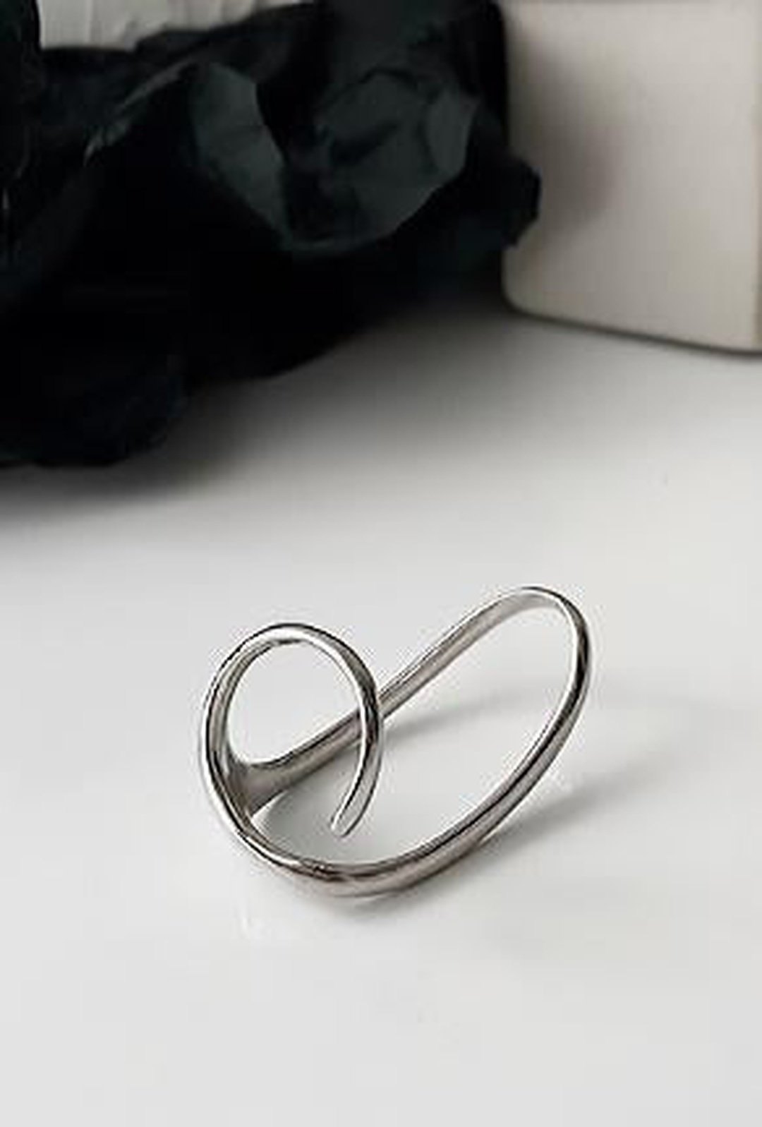 LEYLA - SCULPTURE RING