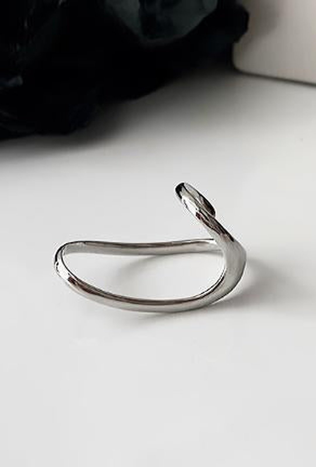 LEYLA - SCULPTURE RING