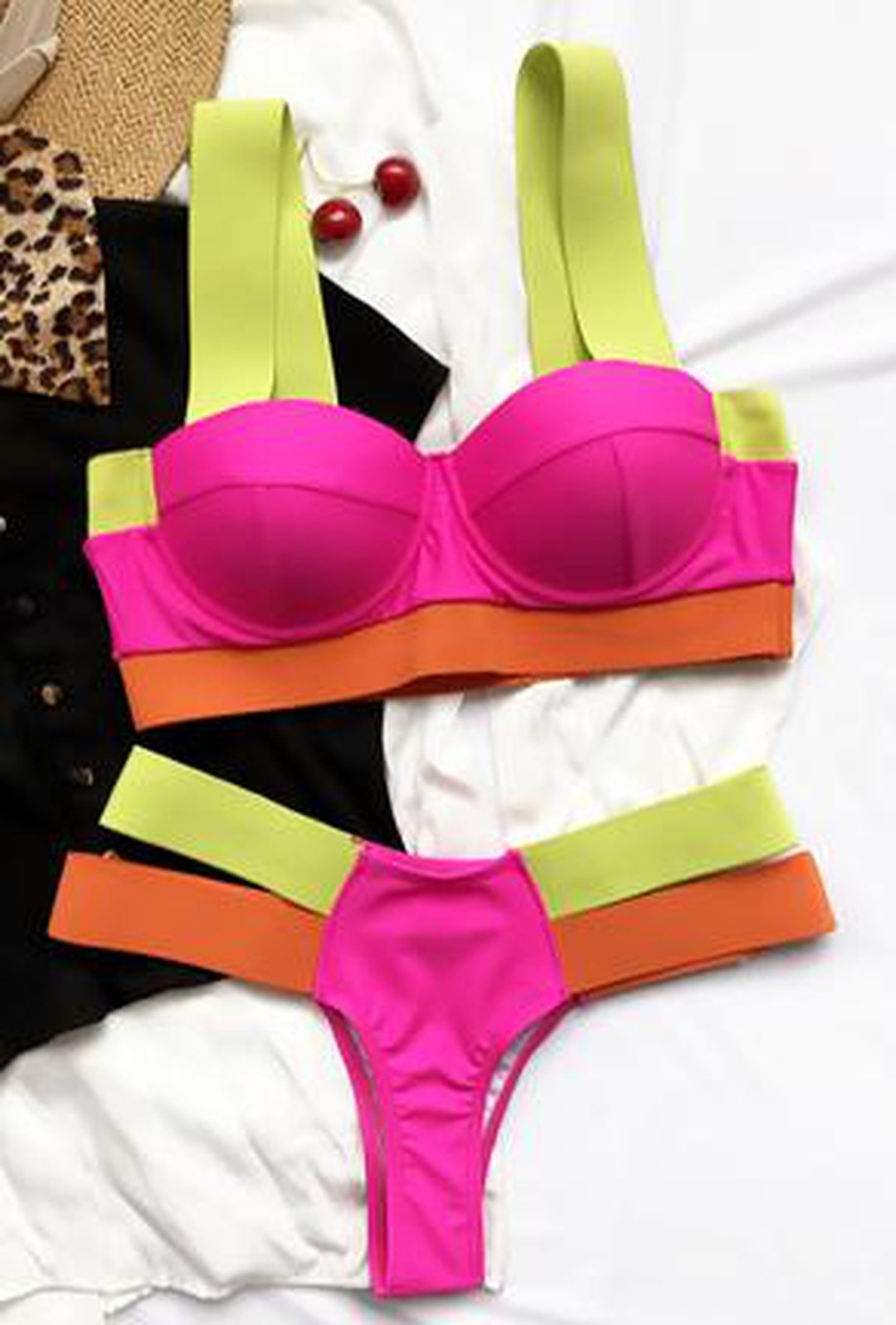 MAZZIO - COLOR BLOCK SWIMSUIT