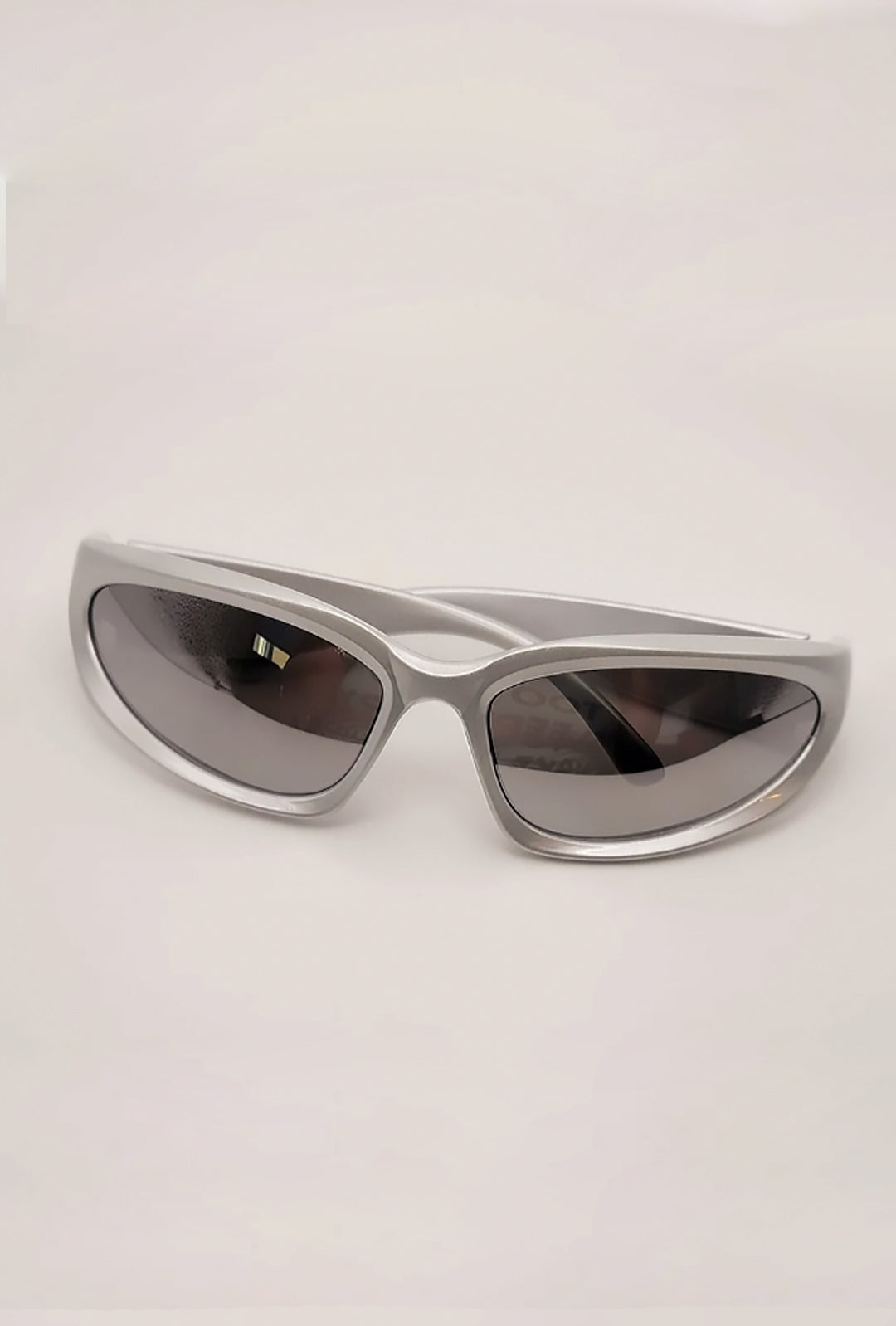 SUIJIN - SLEEK MODERN SUNGLASSES