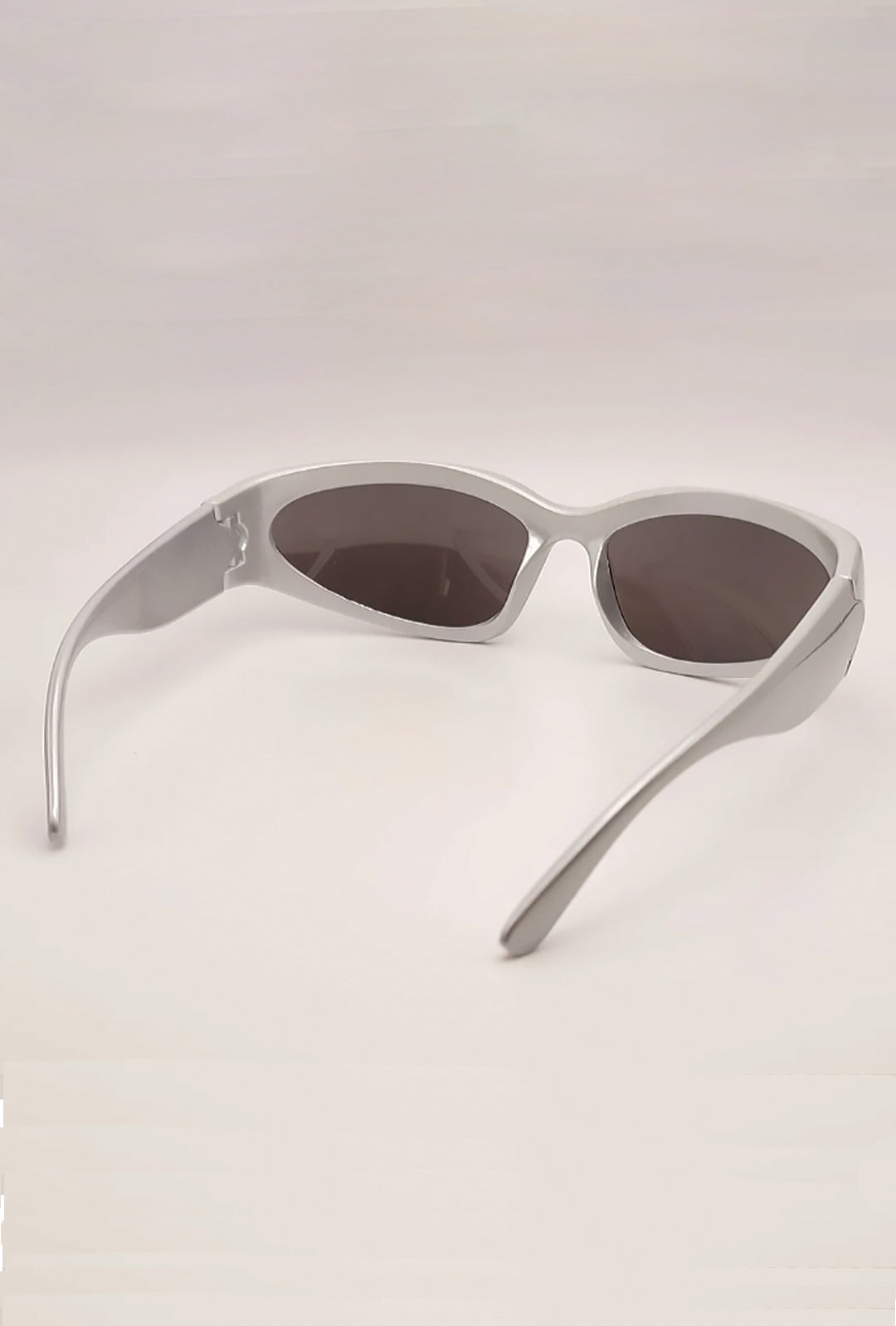 SUIJIN - SLEEK MODERN SUNGLASSES