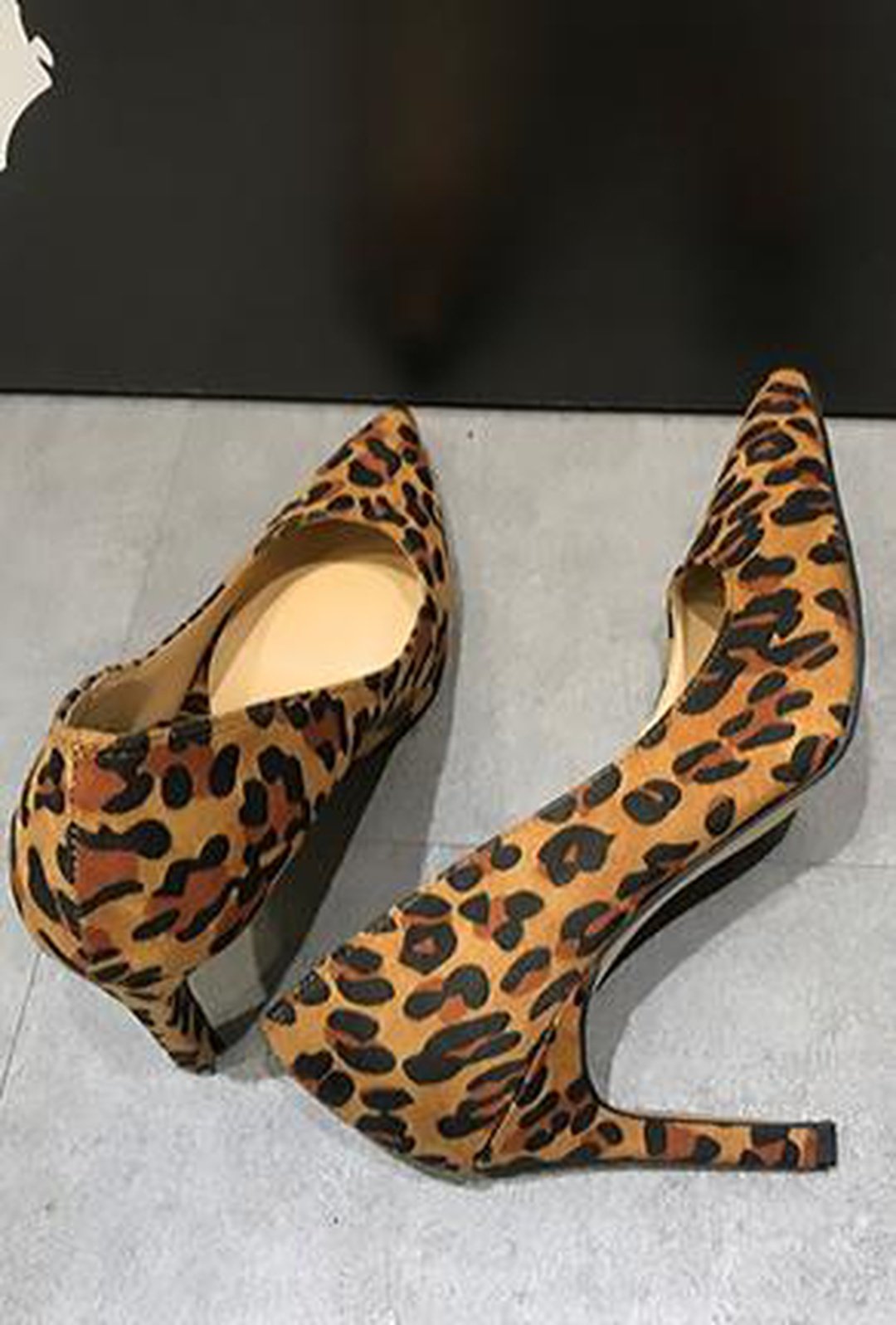 BETTY - ZAPATOS DE ZAPATOS CON ESTAMPADO DE LEOPARDO